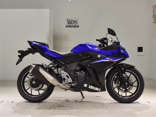 Suzuki GSX250R