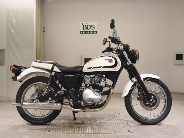 Kawasaki W230 2025