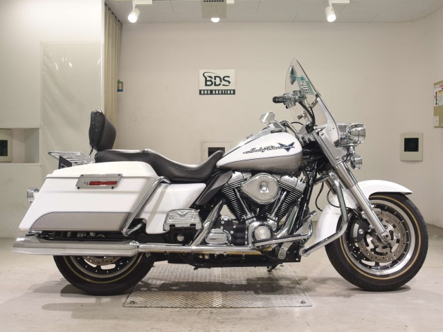 HD ROAD KING FLHR1580 2008