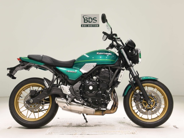 Kawasaki Z650RS 2024