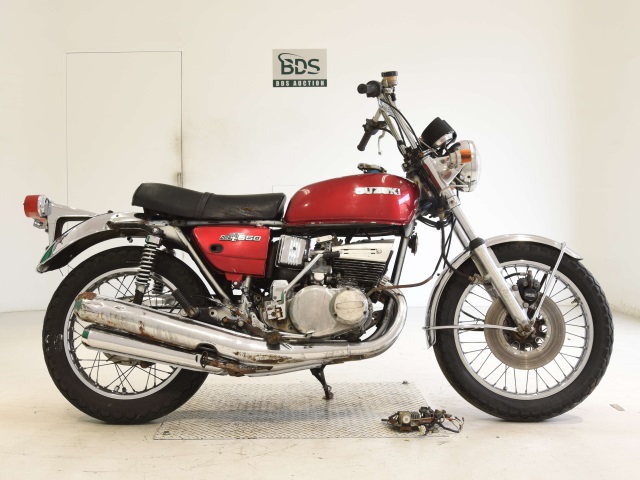 Suzuki GT550