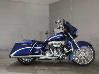 HD STREET GLIDE FLHXSE1800 2010