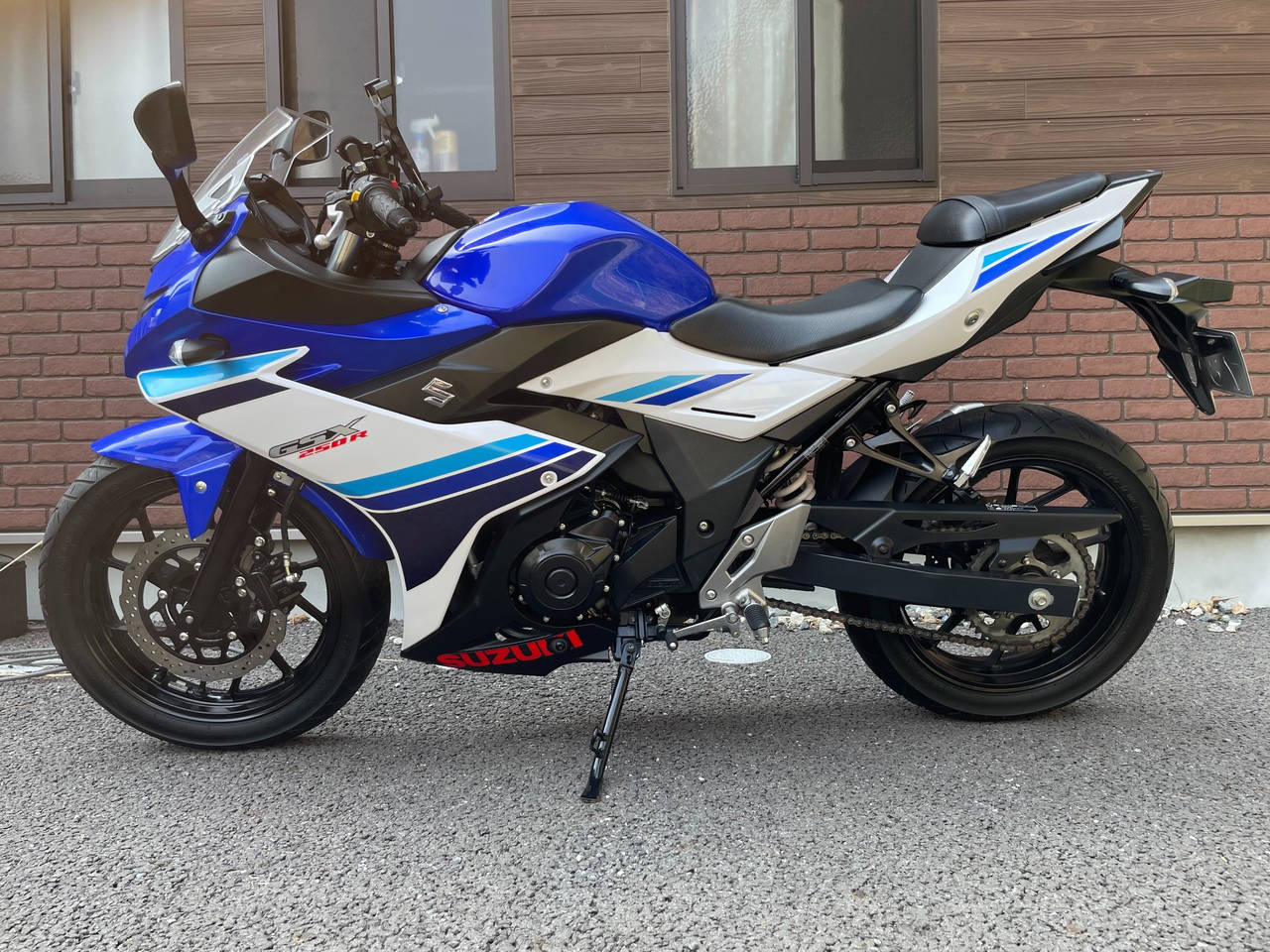 Suzuki GSX250R