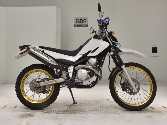 Yamaha SEROW XT250 2012