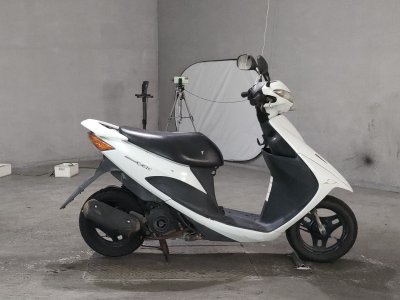 Suzuki ADDRESS V50