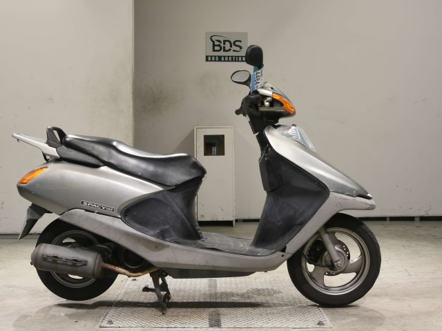 Honda SPACY100 2003