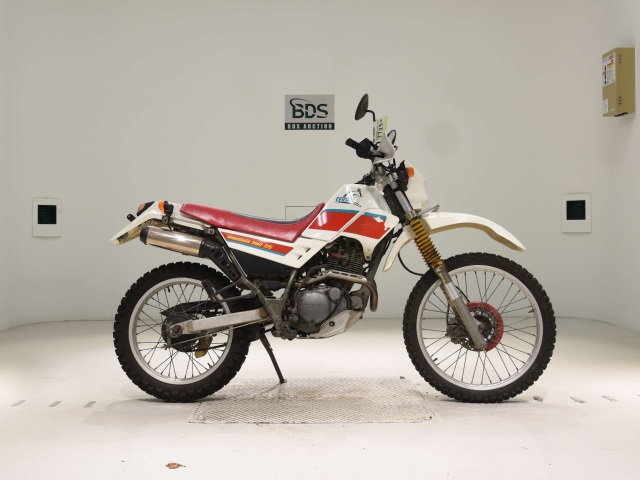 Yamaha SEROW XT225 1989