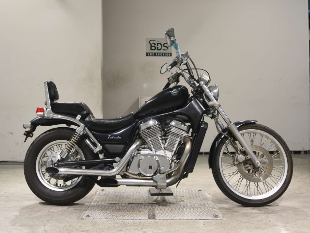 Suzuki INTRUDER 400 2003
