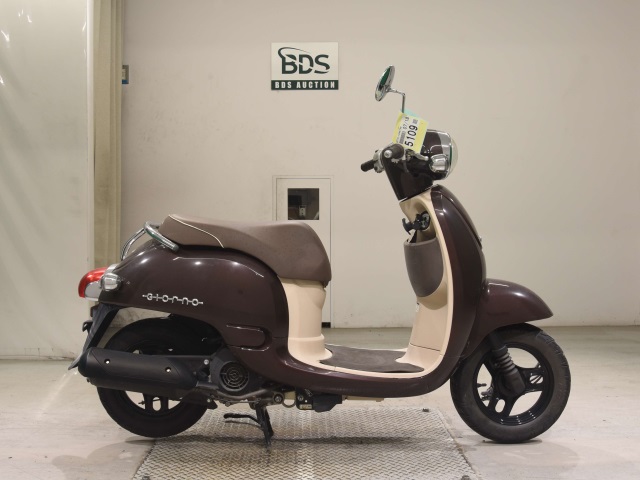 Honda GIORNO 2011