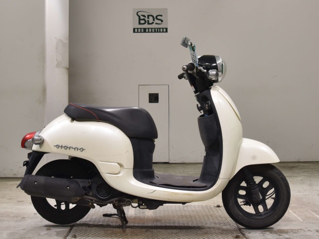 Honda GIORNO 2012