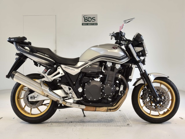 Honda CB1300SF 2021
