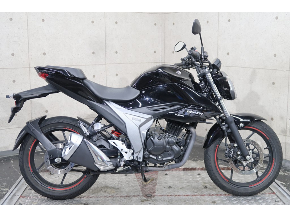 Suzuki GIXXER150