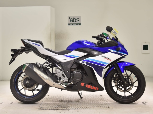 Suzuki GSX250R
