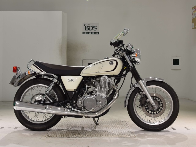 Yamaha SR400 2012