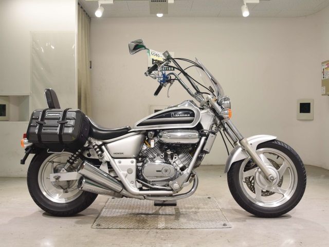 Honda MAGNA250 2003