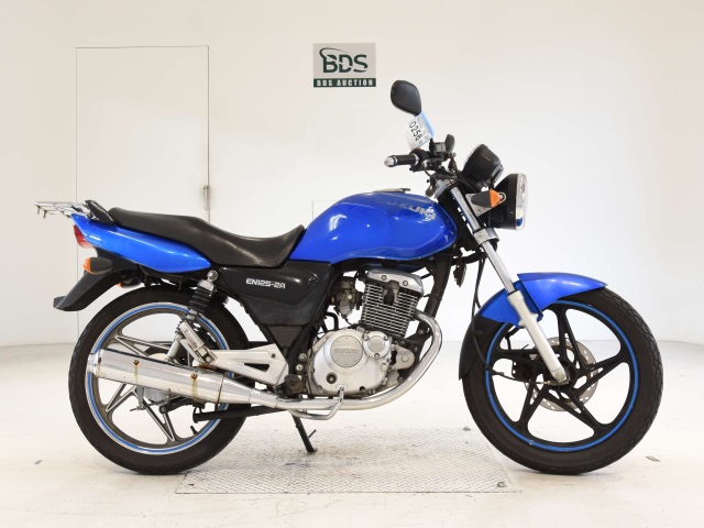 Suzuki EN125-2A 2017