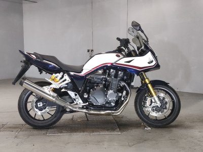 Honda CB1300SF 2021