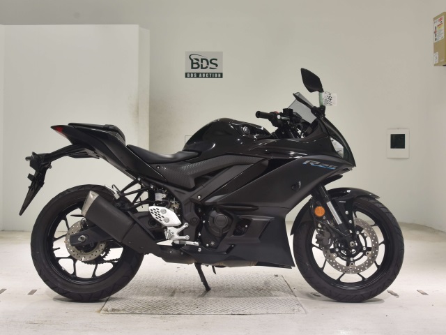 Yamaha YZF-R25A 2022