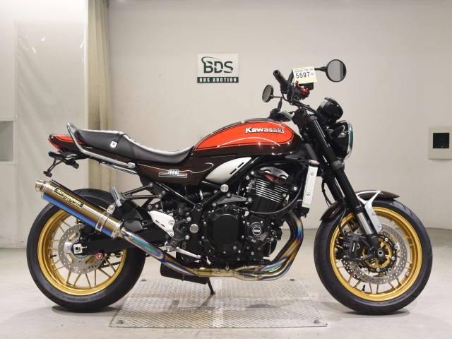Kawasaki Z900RS 2022