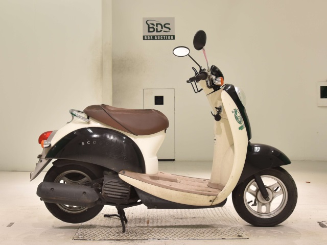 Honda SCOOPY50 2004