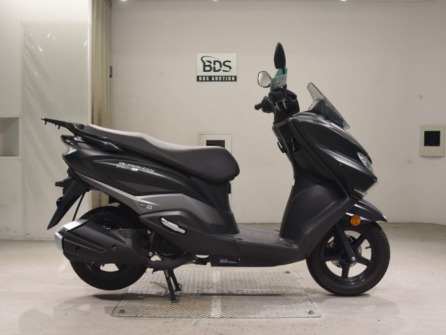 Suzuki BURGMANｽﾄﾘｰﾄ125EX
