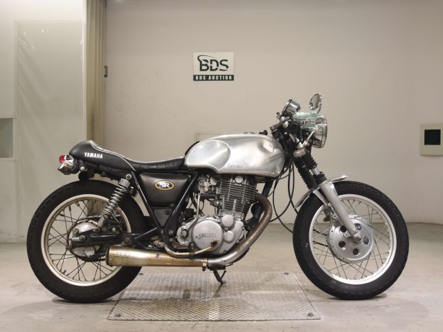 Yamaha SR400 2000