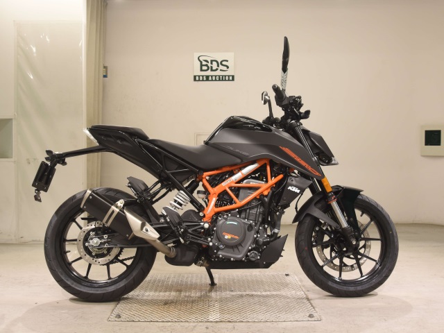 KTM 390 DUKE 2025