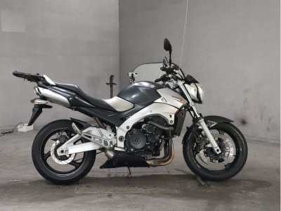 Suzuki GSR400