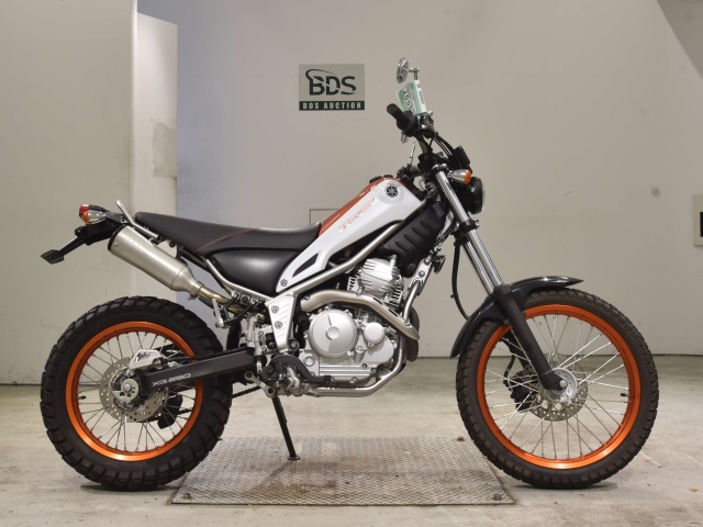 Yamaha TRICKER 2018