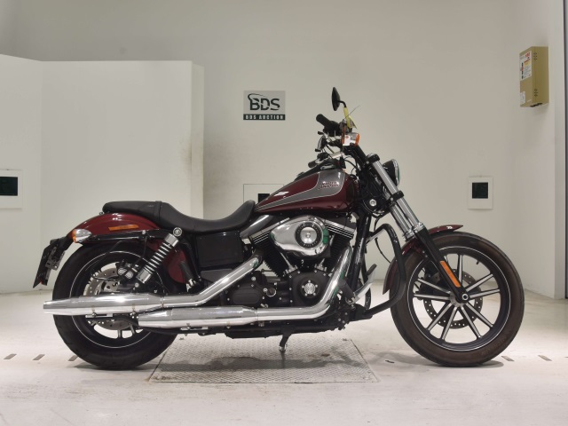 HD STREETBOB FXDB1580 2015