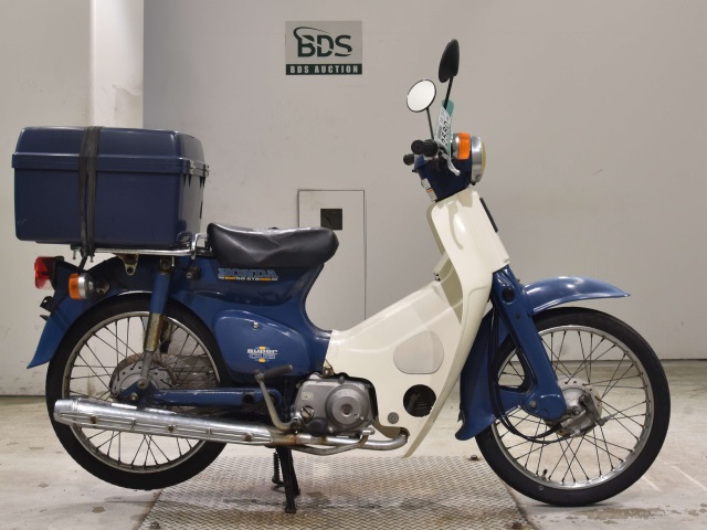 Honda C50 1999