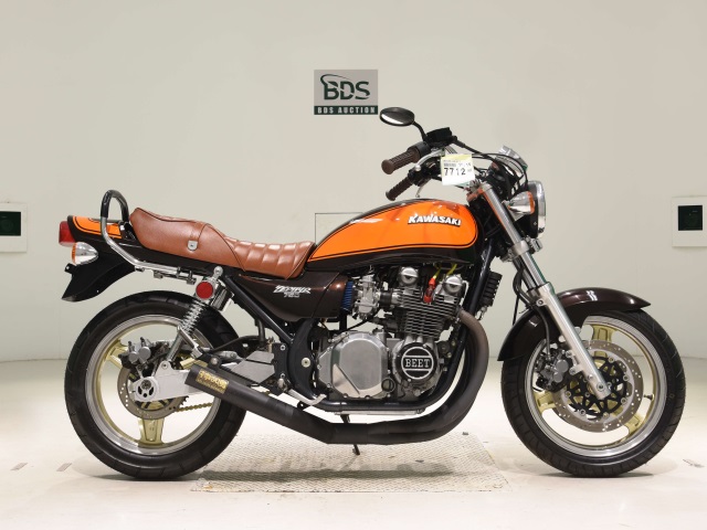 Kawasaki ZEPHYR750 2024