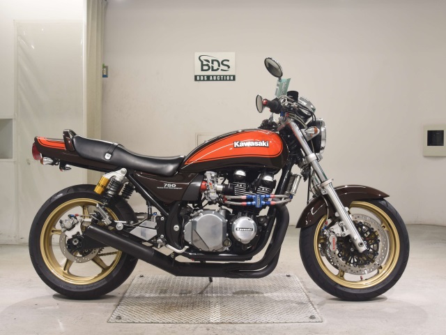 Kawasaki ZEPHYR750 2007