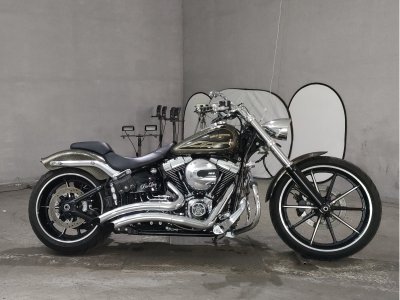 HD BREAKOUT FXSB1690 2015