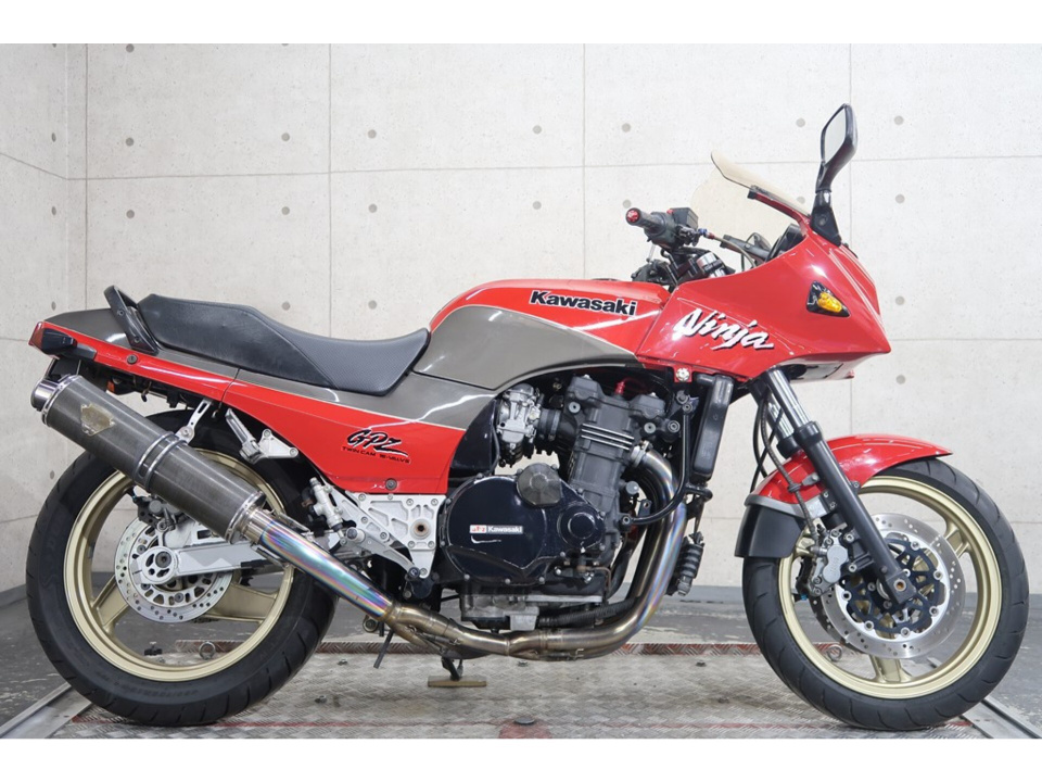 Kawasaki GPZ900R 1992