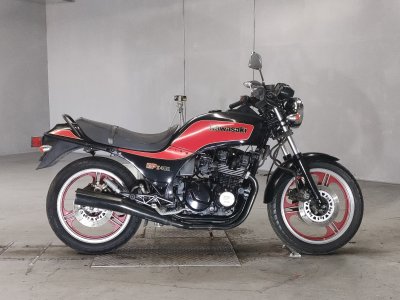 Kawasaki GPZ400