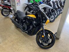 Suzuki BOULEVARD M109R 2016