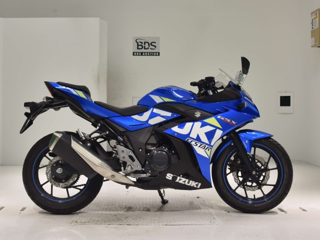 Suzuki GSX250RA