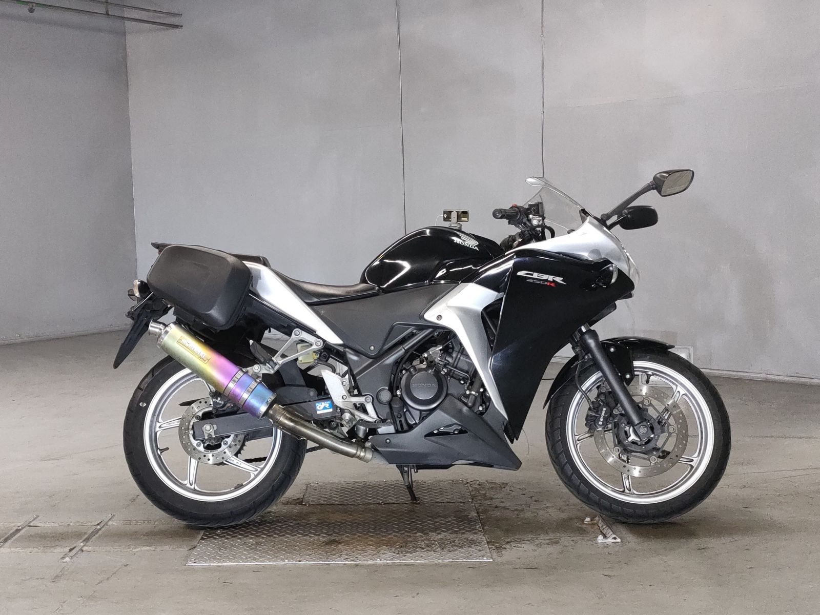 Honda CBR250R 2012