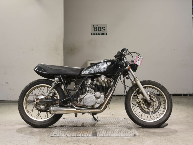 Yamaha SR400 2001