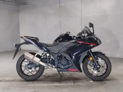Yamaha YZF-R25 2015