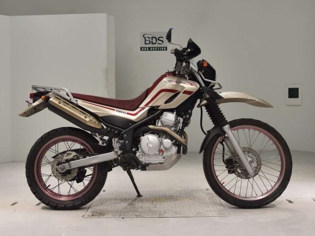 Yamaha SEROW XT250 2005