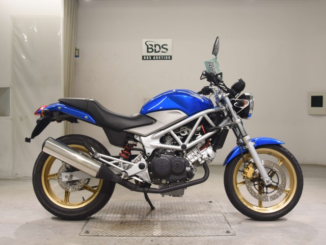 Honda VTR250 2011