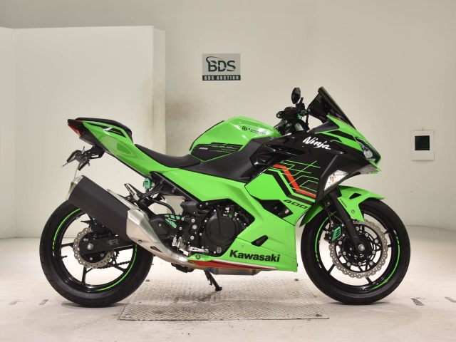 Kawasaki NINJA400 2025