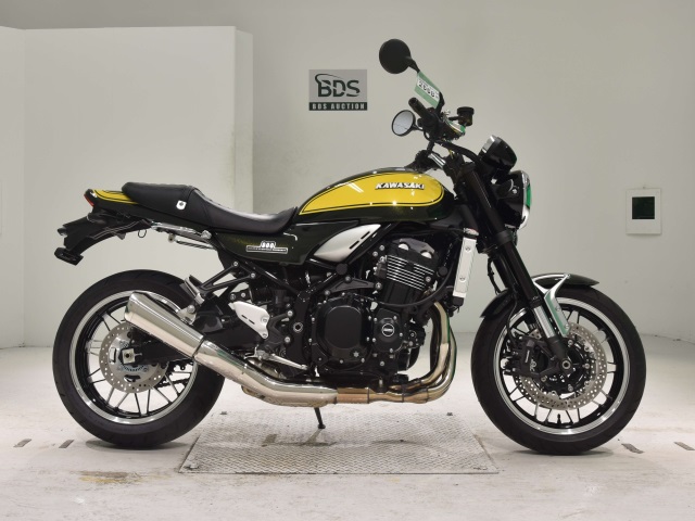 Kawasaki Z900RS 2024