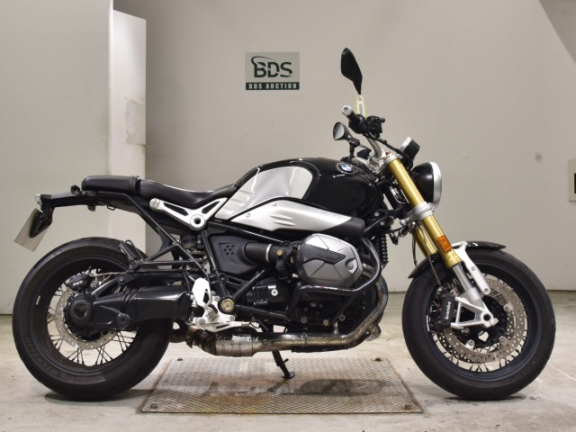BMW R NINE T 2021