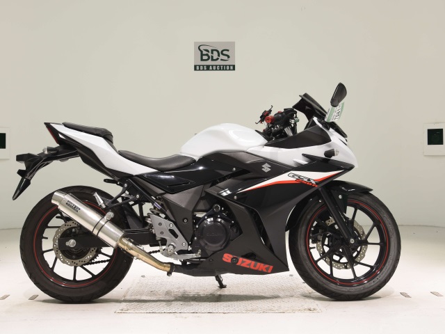Suzuki GSX250R