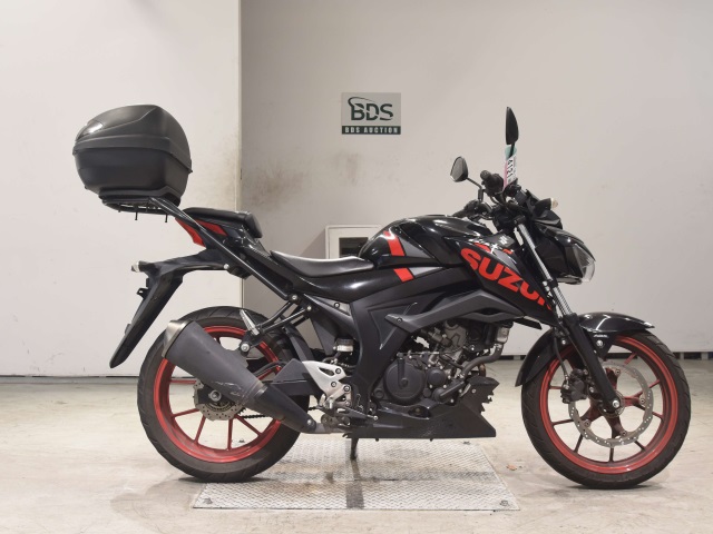 Suzuki GSX-S125