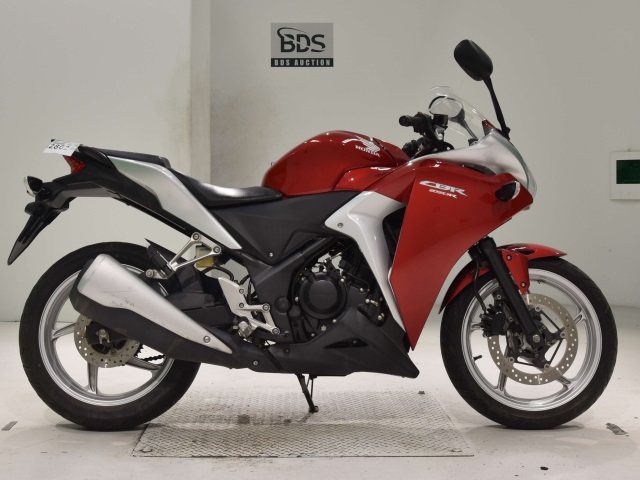 Honda CBR250R 2011