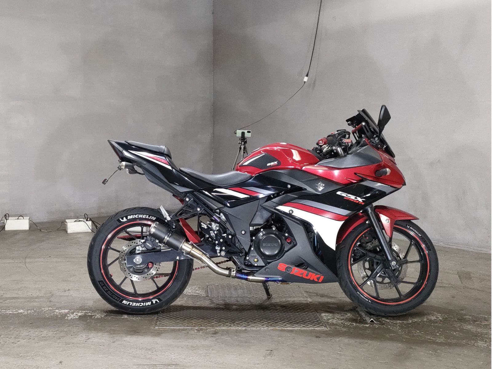 Suzuki GSX250R